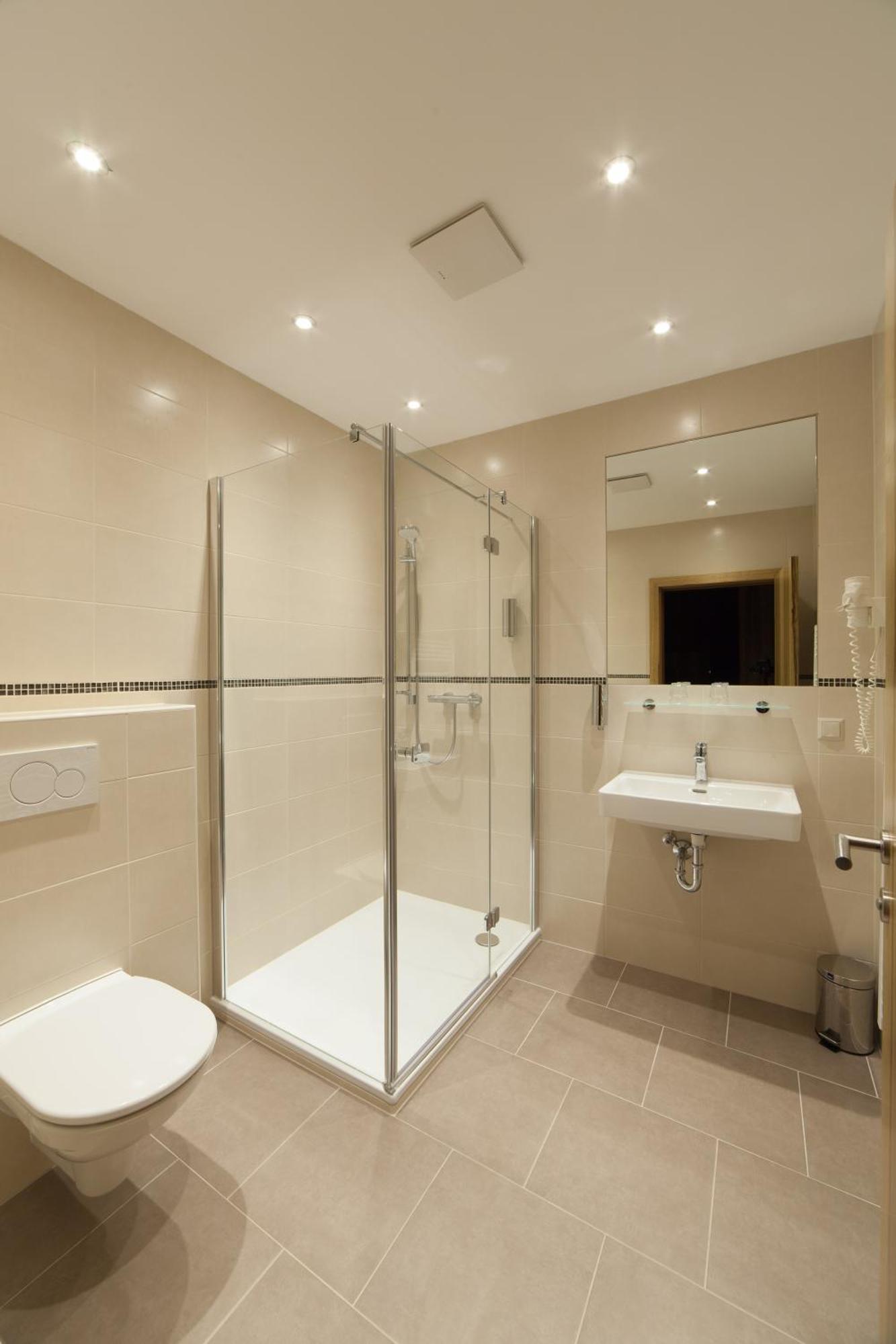 Hotel-Restaurant Schweinberger Stetten 部屋 写真